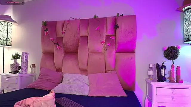 SweetBonniie online show from October 27, 11:44 am