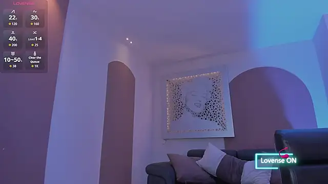 MaddisonLowe online show from February 11, 8:52 pm