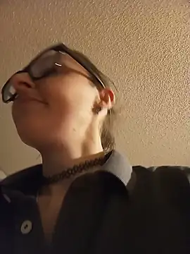 Sexy-Milf-Big online show from July 27, 9:11 pm