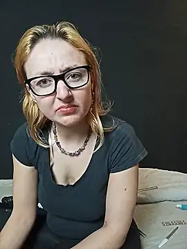 Sexy-Milf-Big online show from December 4, 7:50 pm