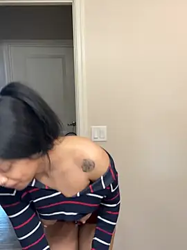 Snapshot of afavoredangel chatting on February 21, 10:34 pm afavoredangel online show from February 21, 10:34 pm