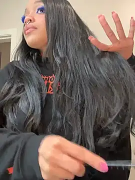 Snapshot of afavoredangel chatting on February 16, 3:27 am afavoredangel online show from February 16, 3:27 am