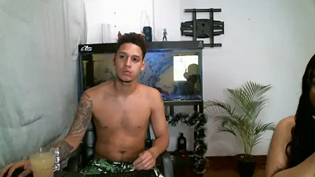 JacobandChloee online show from December 21, 8:42 pm