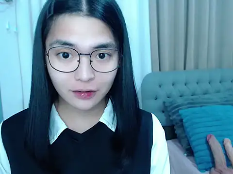 Snapshot of zhaviahale21 chatting on October 28, 2:49 pm zhaviahale21 online show from October 28, 2:49 pm