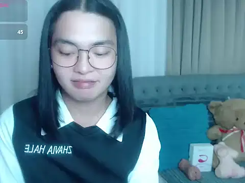 zhaviahale21 online show from June 28, 6:36 pm