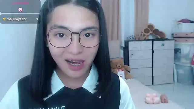 zhaviahale21 online show from July 28, 2:24 pm