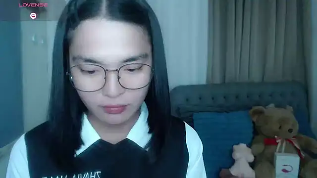zhaviahale21 online show from July 8, 10:54 pm