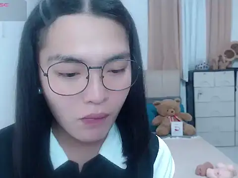 zhaviahale21 online show from August 8, 7:21 pm