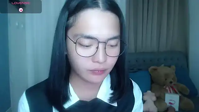 zhaviahale21 online show from July 14, 9:32 pm