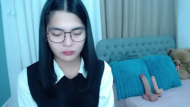 Snapshot of zhaviahale21 chatting on October 25, 11:42 am zhaviahale21 online show from October 25, 11:42 am