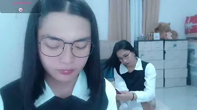 zhaviahale21 online show from July 22, 1:02 pm