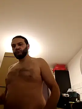 Cem-aus-Nrw-Krefeld online show from December 1, 11:21 pm