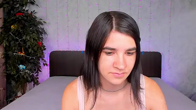  Polly Love  online show from September 23, 6:09 am