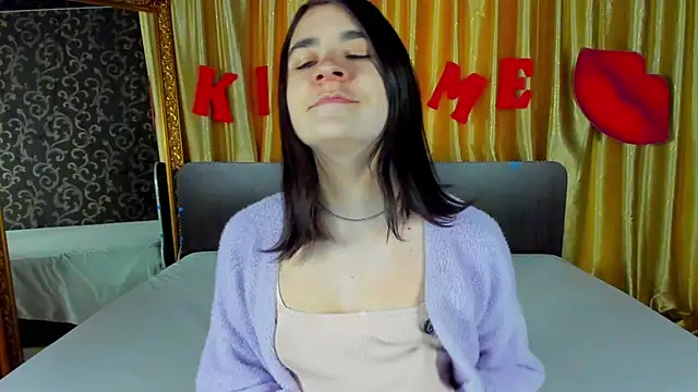  Polly Love  online show from February 13, 7:19 am