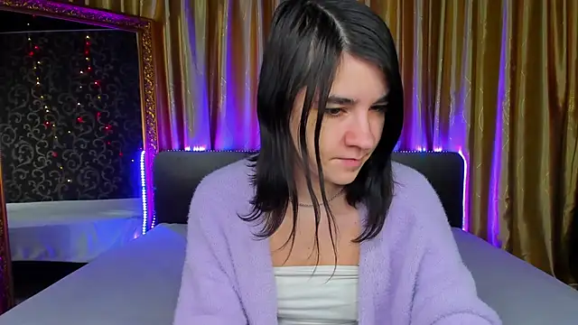  Polly Love  online show from December 3, 7:19 am