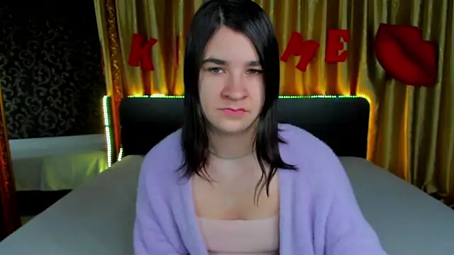  Polly Love  online show from February 16, 7:07 am