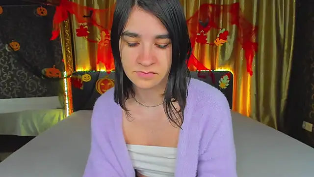  Polly Love  online show from November 3, 7:13 am