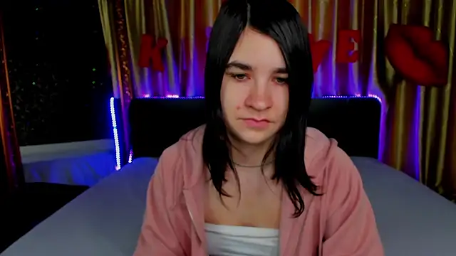  Polly Love  online show from February 23, 7:20 am