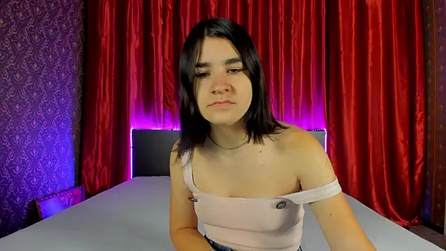  Polly Love  online show from October 7, 6:25 am