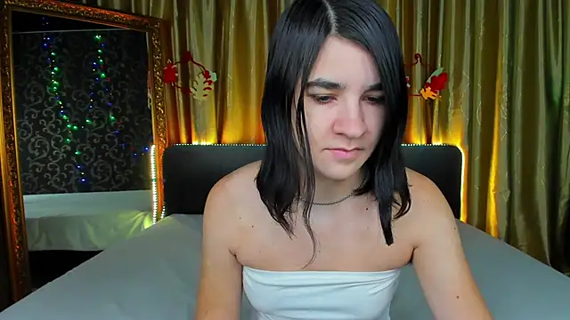  Polly Love  online show from November 28, 7:08 am