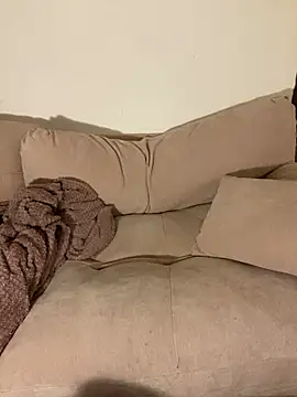 Snapshot of Melinastarr chatting on December 16, 6:50 am Melinastarr online show from December 16, 6:50 am