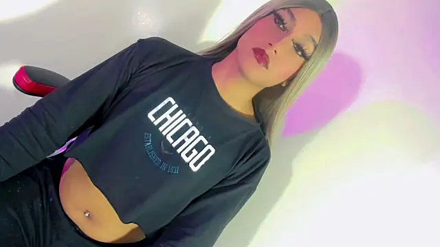 Sabrina gil  online show from January 31, 7:40 pm