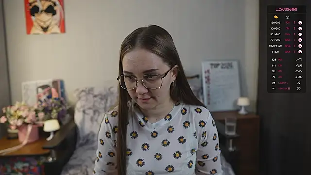 Miatiny online show from February 25, 7:58 pm