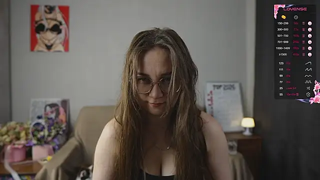 Miatiny online show from March 25, 8:19 pm