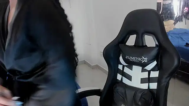 Snapshot of Moon_Sammy chatting on February 1, 1:42 pm Moon Sammy online show from February 1, 1:42 pm