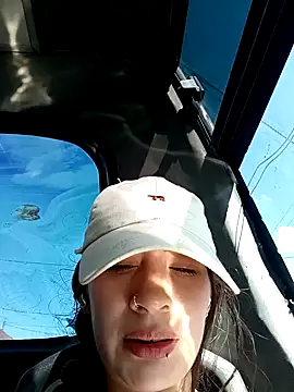 SAMANTHA-16  online show from January 30, 2:15 pm