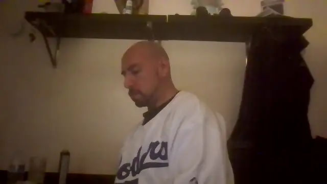 Snapshot of nakedtony81 chatting on March 24, 7:19 am nakedtony81 online show from March 24, 7:19 am