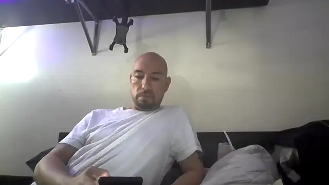 nakedtony81 online show from February 6, 3:41 pm