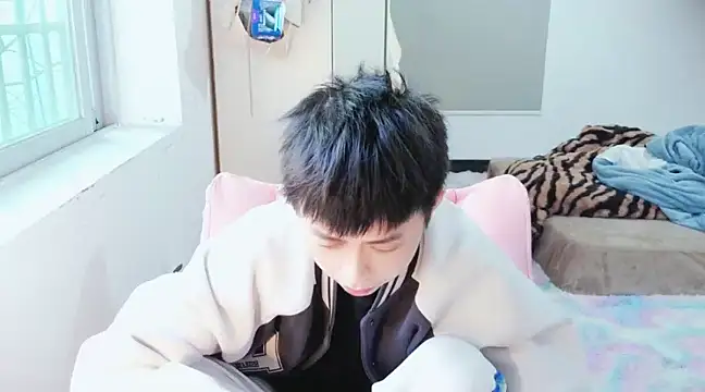 FFFFZ189 online show from January 12, 9:40 am