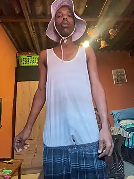 Snapshot of skyfall200 chatting on November 5, 12:52 pm skyfall200 online show from November 5, 12:52 pm