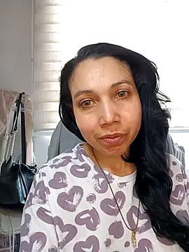 Snapshot of KimPielCanela chatting on September 15, 6:19 pm KimPielCanela online show from September 15, 6:19 pm