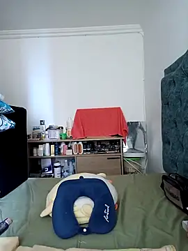 Snapshot of KimPielCanela chatting on March 15, 6:43 pm KimPielCanela online show from March 15, 6:43 pm