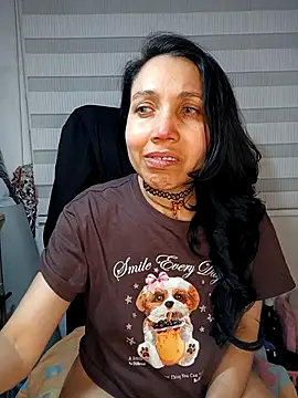 Snapshot of KimPielCanela chatting on October 5, 10:44 pm KimPielCanela online show from October 5, 10:44 pm