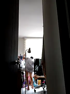 Snapshot of KimPielCanela chatting on October 3, 4:19 pm KimPielCanela online show from October 3, 4:19 pm