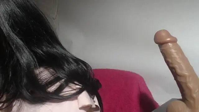 Snapshot of KimPielCanela chatting on December 13, 8:04 pm KimPielCanela online show from December 13, 8:04 pm