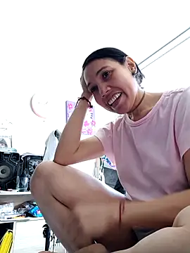 Snapshot of KimPielCanela chatting on October 2, 5:27 pm KimPielCanela online show from October 2, 5:27 pm