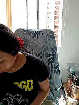 Snapshot of KimPielCanela chatting on March 21, 3:02 pm KimPielCanela online show from March 21, 3:02 pm