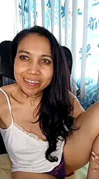 Snapshot of KimPielCanela chatting on March 19, 11:28 am KimPielCanela online show from March 19, 11:28 am