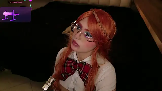 Megan mooree  online show from October 24, 1:32 pm