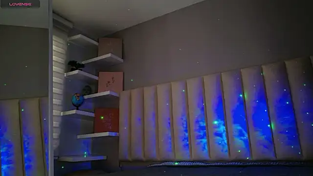 Megan mooree  online show from January 17, 12:09 pm