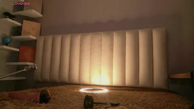 Snapshot of Megan_mooree_ chatting on May 2, 12:32 pm Megan mooree online show from May 2, 12:32 pm