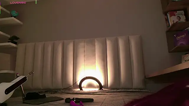 Megan mooree  online show from December 2, 12:18 pm