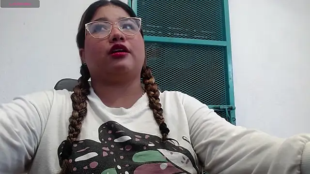 Snapshot of Gabycutee chatting on September 12, 8:41 pm Gabycutee online show from September 12, 8:41 pm