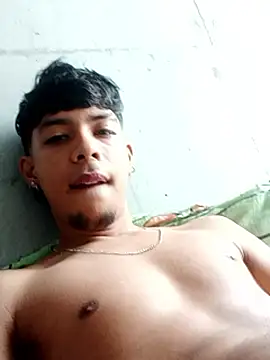 Snapshot of Elputas chatting on October 15, 3:31 pm Elputas online show from October 15, 3:31 pm
