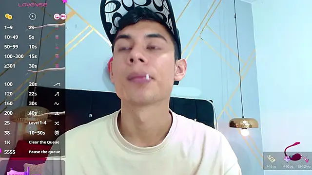 Oliver king sex online show from March 4, 5:24 pm