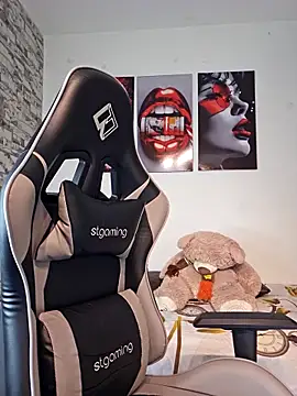 Antonella2 m online show from March 10, 1:04 pm